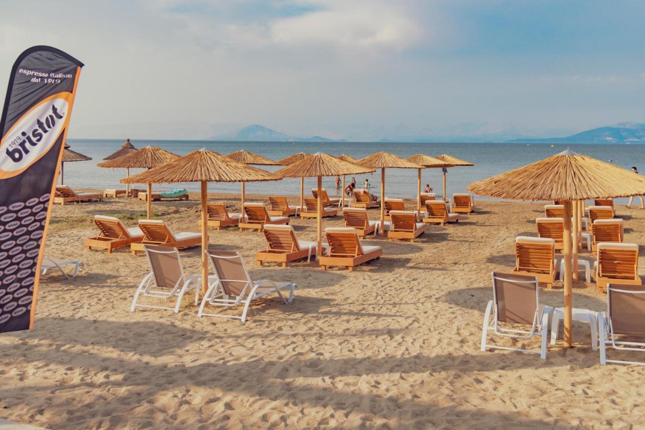 La Playa Grande Aparthotel Kavos Bagian luar foto