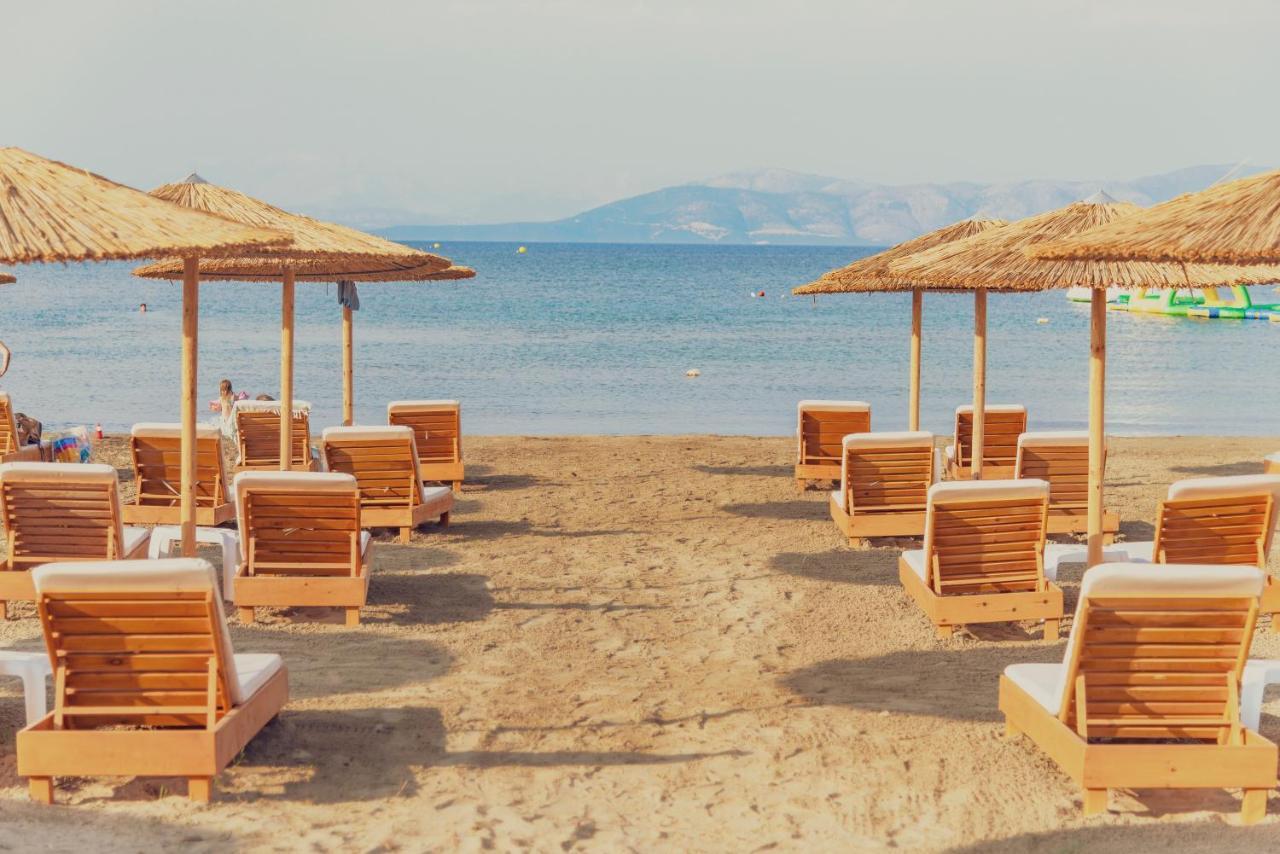 La Playa Grande Aparthotel Kavos Bagian luar foto